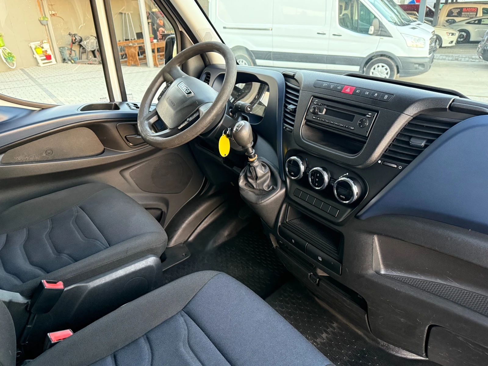 Iveco Daily 35-160 3.55. 2-  Euro 6b | Mobile.bg   11