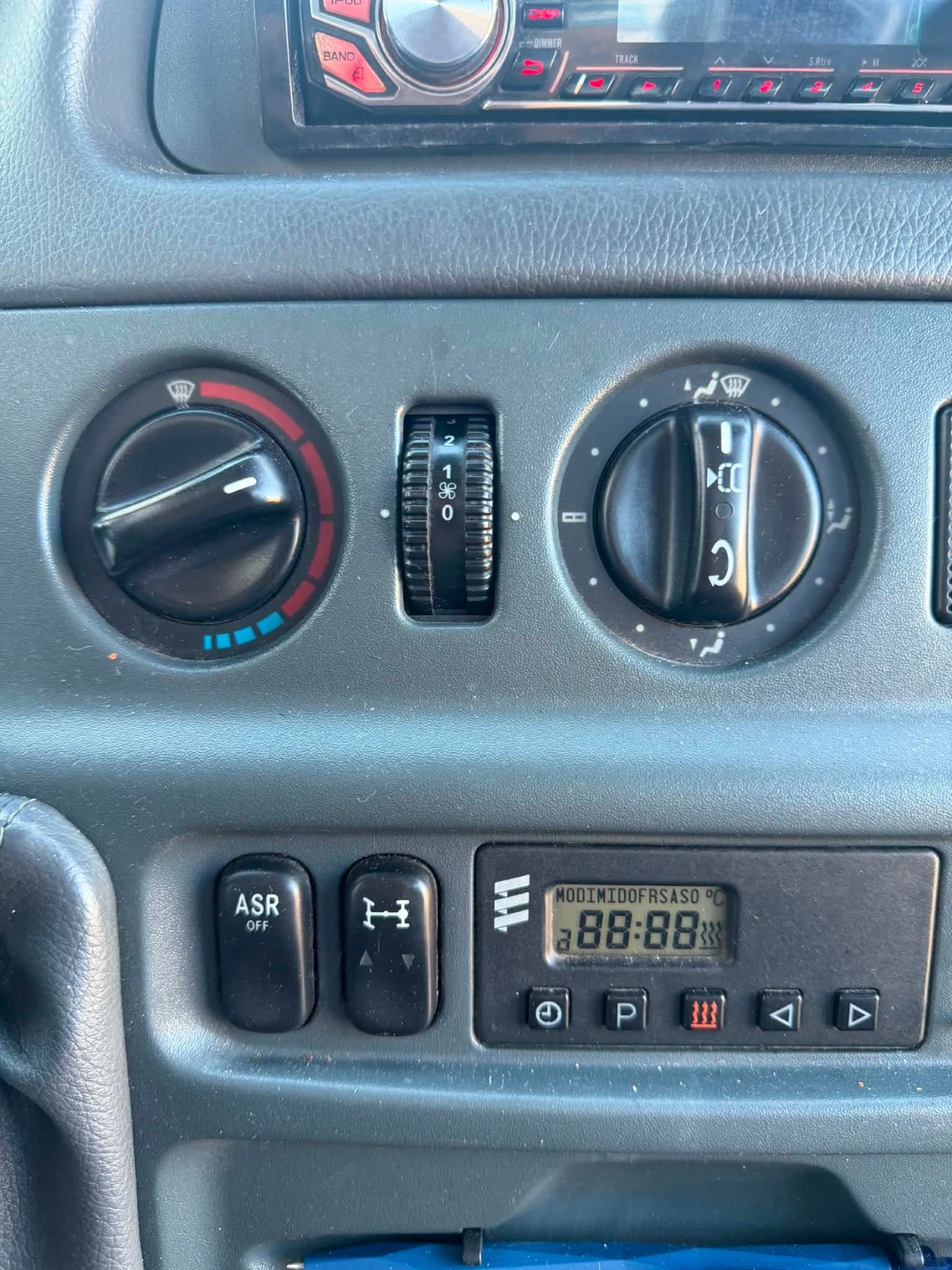 Mercedes-Benz Sprinter 311 2.2 109. К.с , снимка 13 - Бусове и автобуси - 54814851