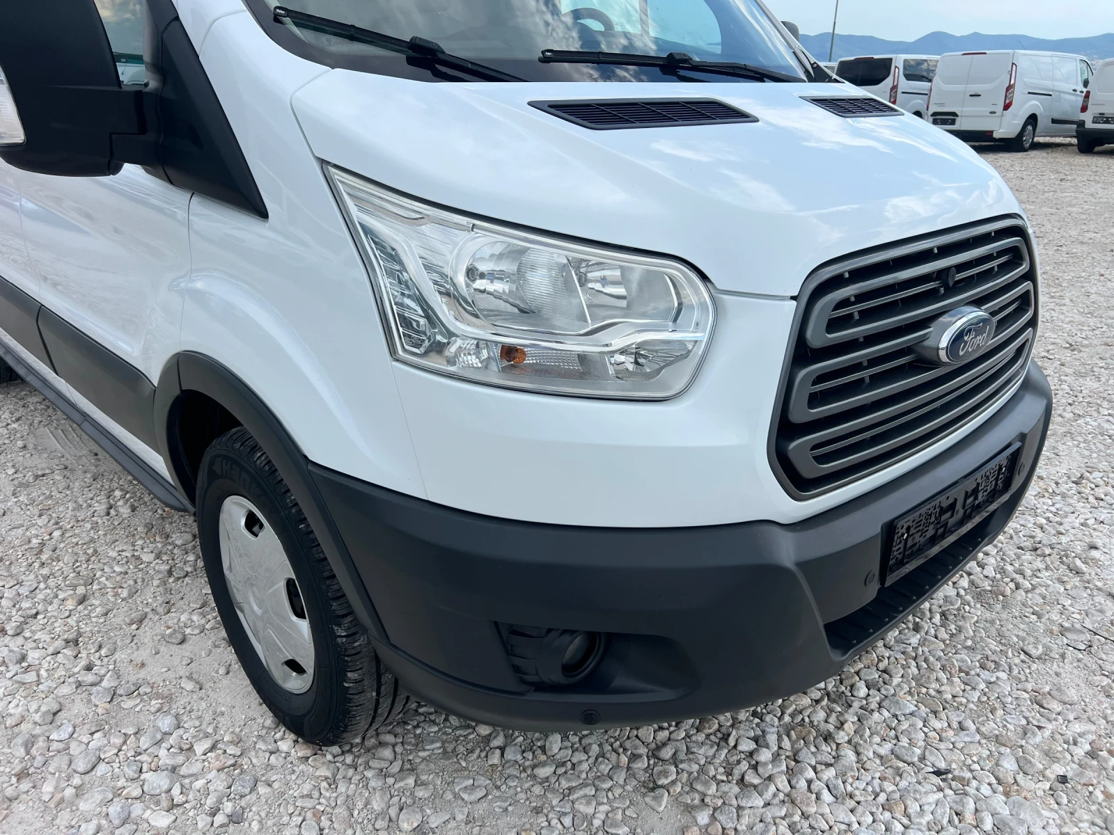 Ford Transit EURO 6b-4x4-170кс.КЛИМАТИК., снимка 3 - Бусове и автобуси - 55252341
