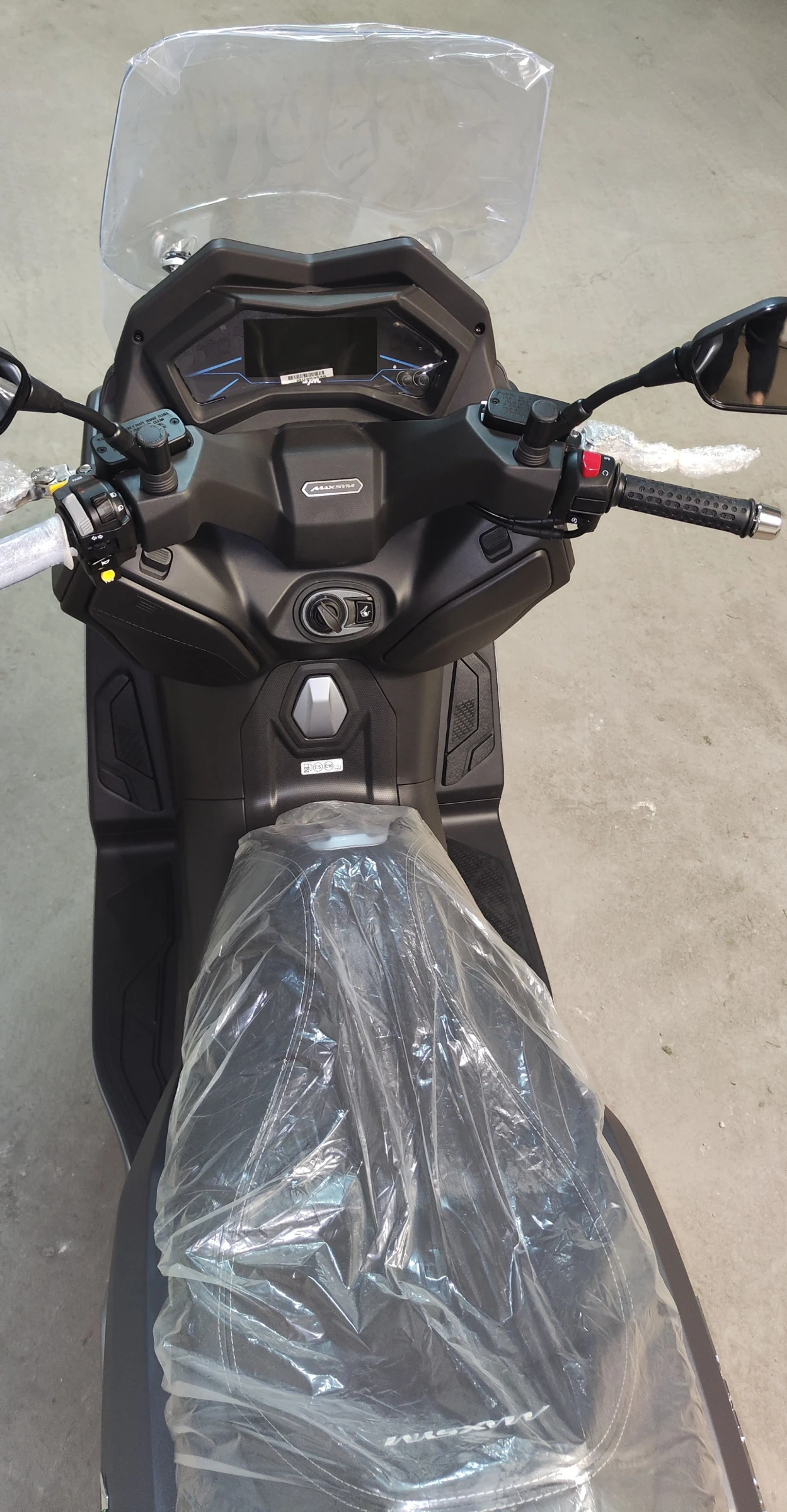 Sym Maxsym 400 GT - изображение 5