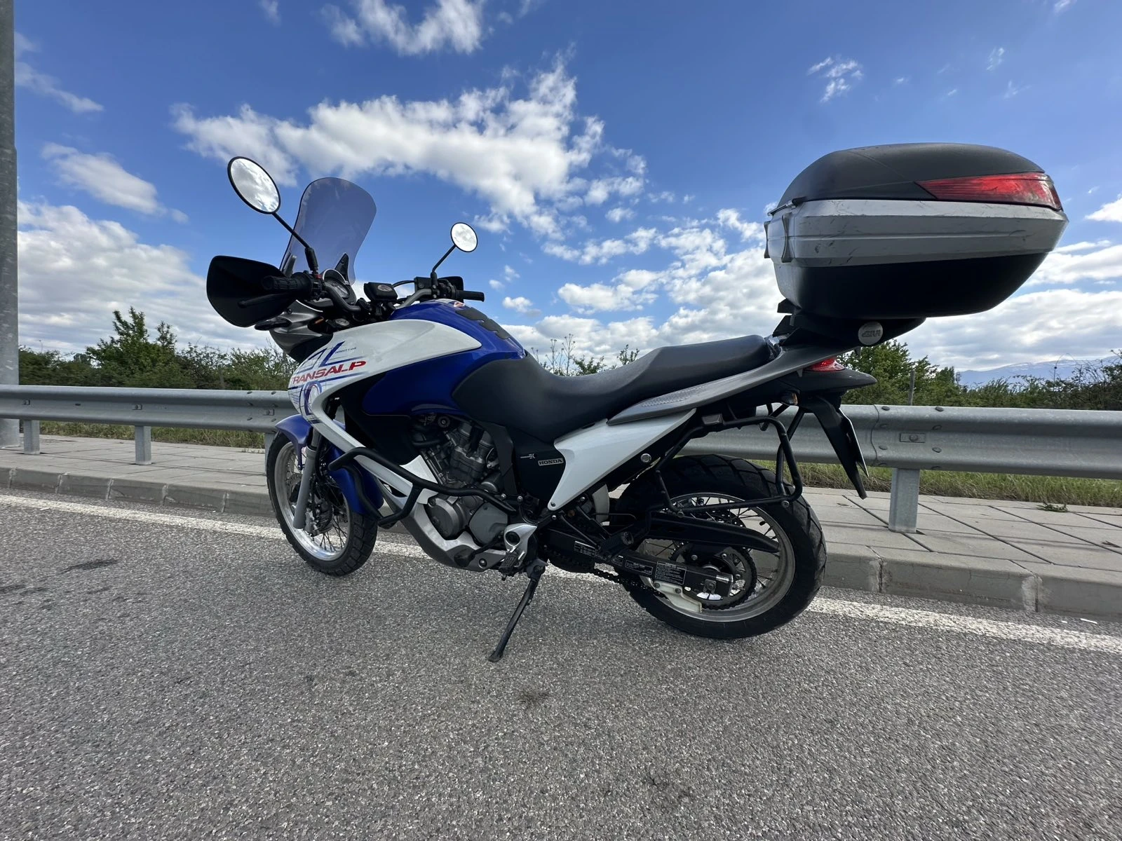 Honda Xl 700 VA - изображение 3