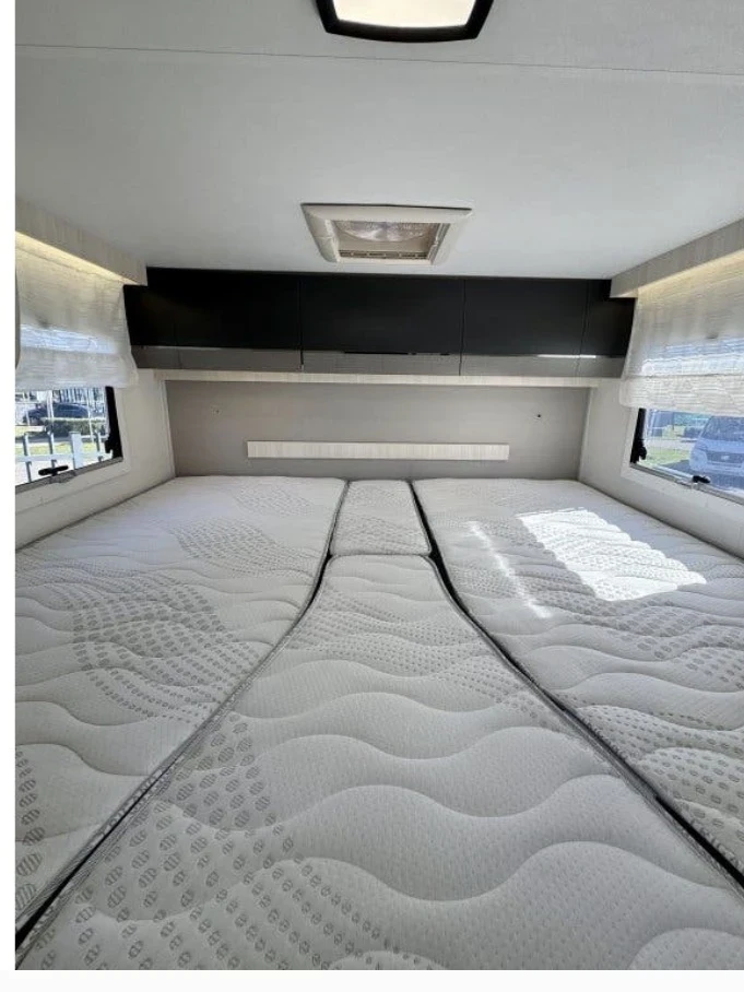Кемпер Chausson Chausson 777 Unlimited Titanium , снимка 12 - Каравани и кемпери - 55989331