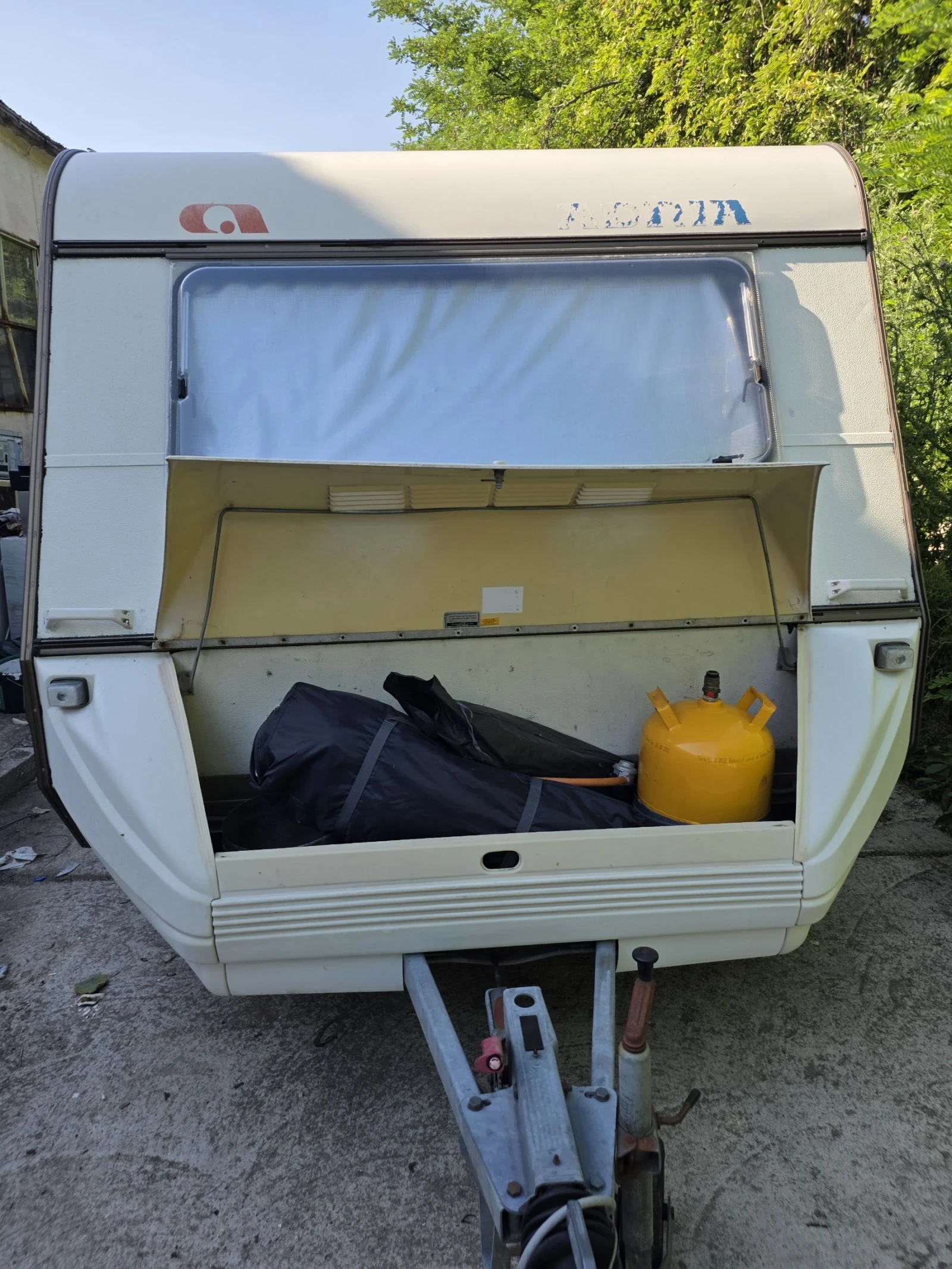 Каравана Adria Optima 470, снимка 3 - Каравани и кемпери - 55093072