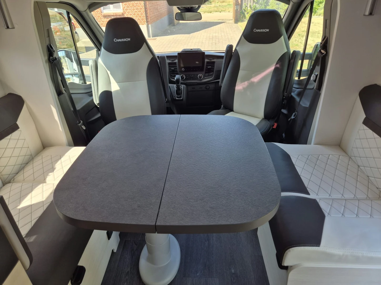 Кемпер Chausson Chausson 777 Unlimited Titanium , снимка 4 - Каравани и кемпери - 55989331