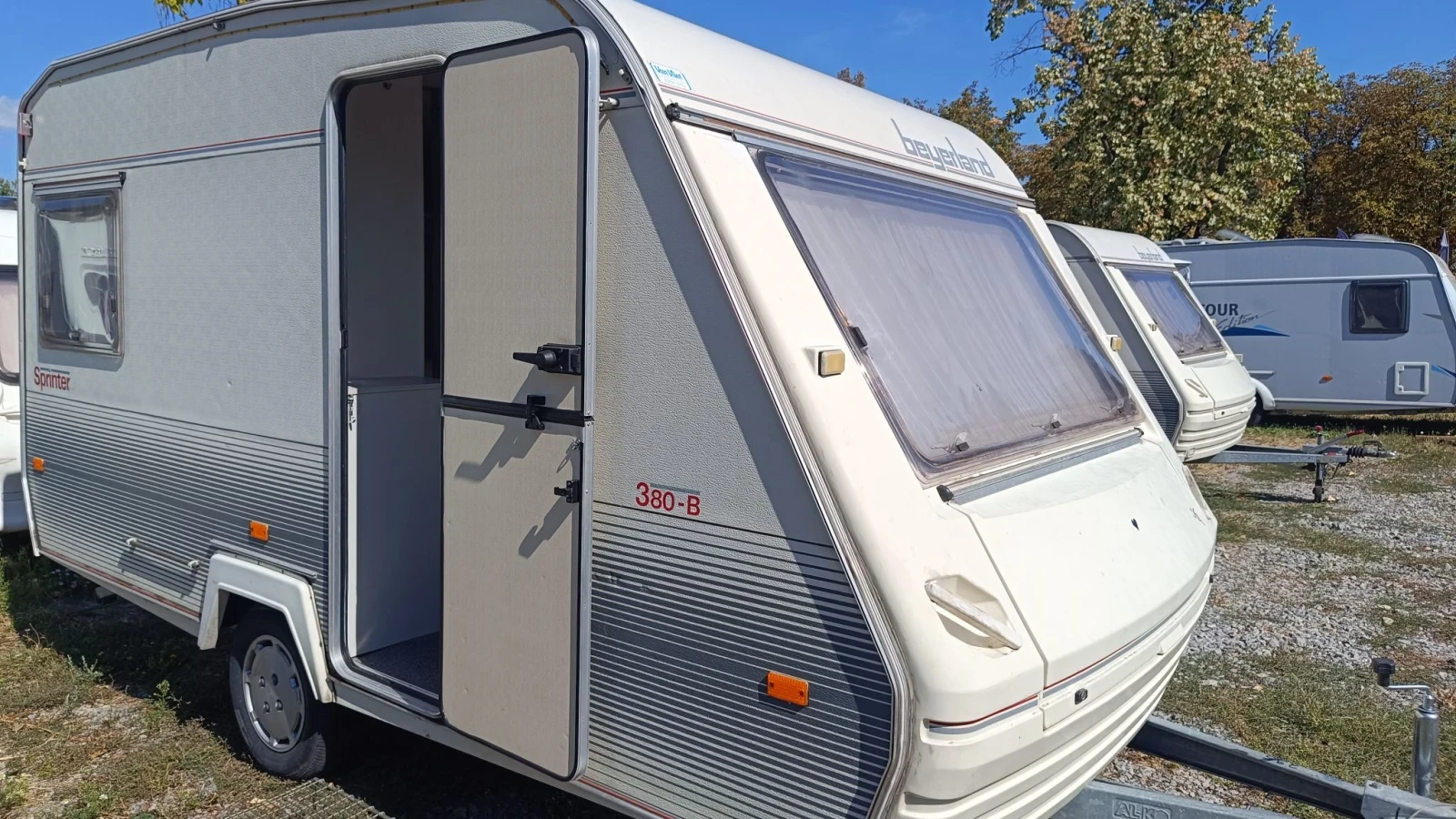 Каравана Beyerland Sprinter 380 D