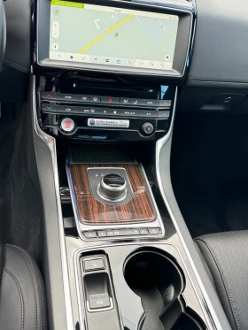 Jaguar XE 2.0T SWISS/FULL, снимка 15