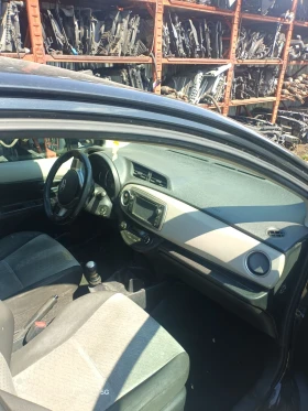 Toyota Yaris Бензин, снимка 2