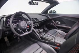 Audi R8 Spyder V10 Performance Quattro = Carbon= Гаранция, снимка 7 - Автомобили и джипове - 45492934