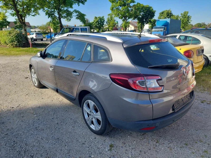 Renault Megane 1.4Тсе, снимка 2 - Автомобили и джипове - 47437711