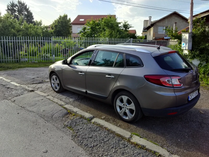 Renault Megane 1.4Тсе, снимка 8 - Автомобили и джипове - 47437711