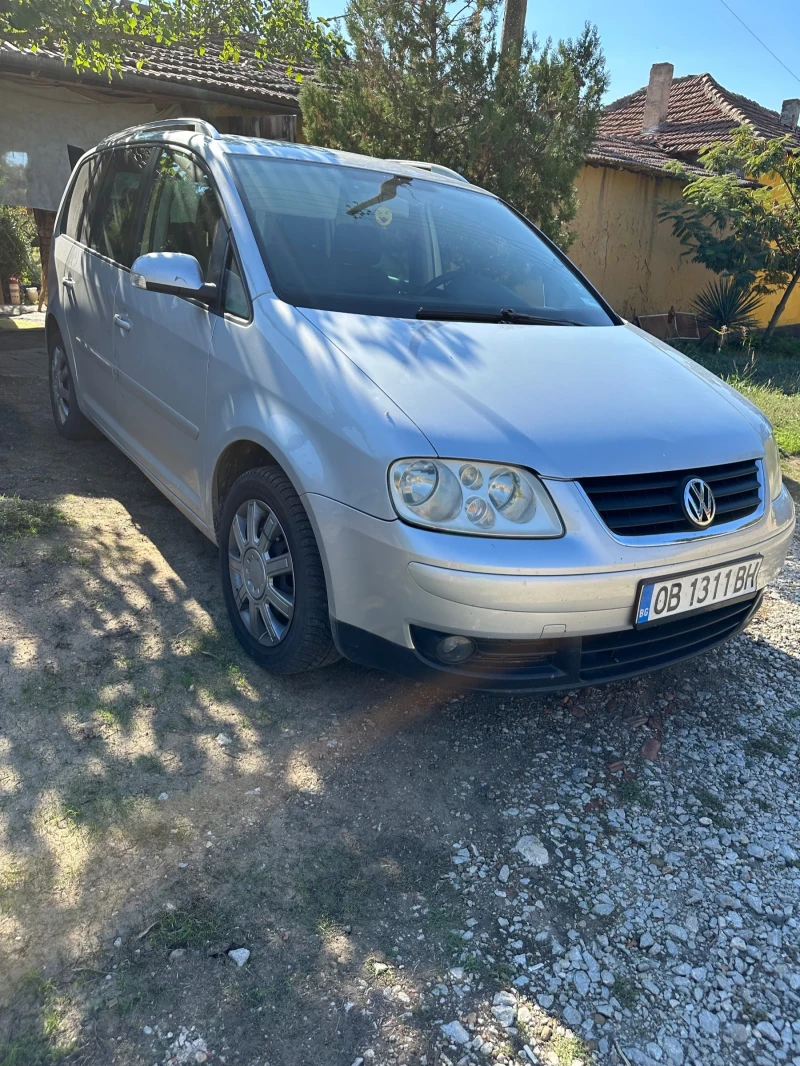 VW Touran, снимка 2 - Автомобили и джипове - 47738241