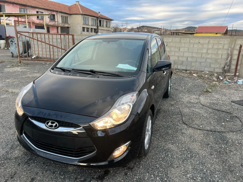 Hyundai Ix20, снимка 4 - Автомобили и джипове - 48568123