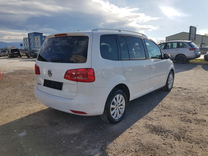 VW Touran 2.0 TDI-140 к.с. DSG 6+ 1 места ИТАЛИЯ ЛИЗИНГ, снимка 4 - Автомобили и джипове - 49009528