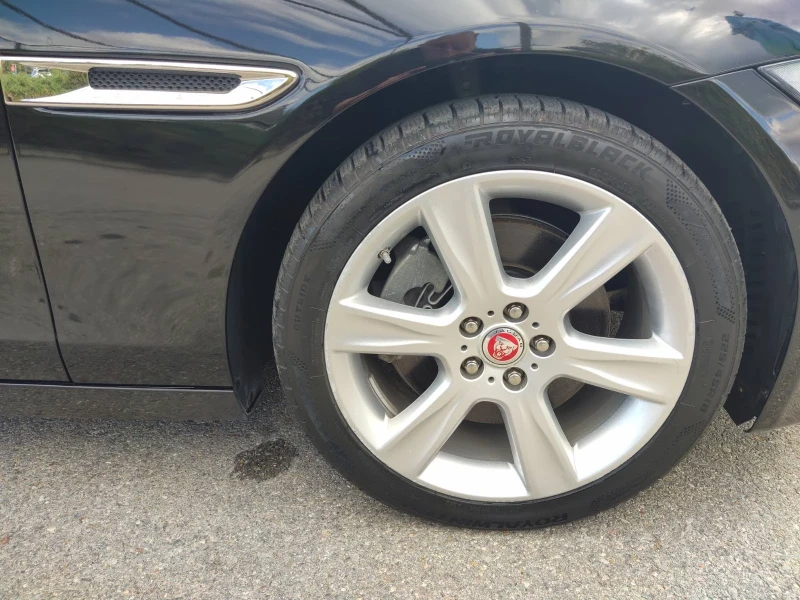Jaguar XE 2.0T SWISS/FULL, снимка 14 - Автомобили и джипове - 52395721