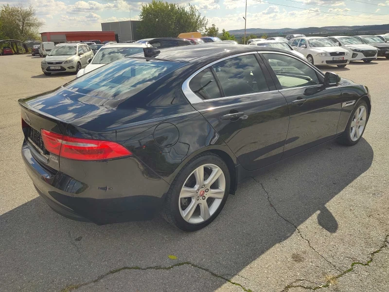 Jaguar XE 2.0T SWISS/FULL, снимка 6 - Автомобили и джипове - 52395721