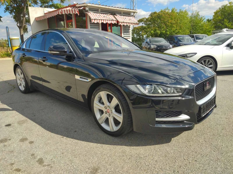 Jaguar XE 2.0T SWISS/FULL, снимка 8 - Автомобили и джипове - 52395721