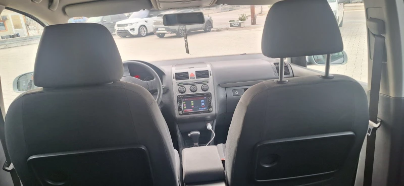 VW Touran 2.0 TDI 140hp DSG6, снимка 12 - Автомобили и джипове - 52040980