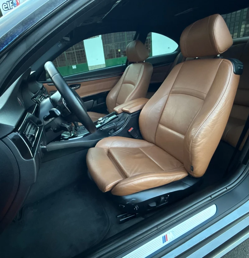 BMW 335 i 306кс * М-Пакет* * Дистроник* * Swiss* , снимка 13 - Автомобили и джипове - 52162586