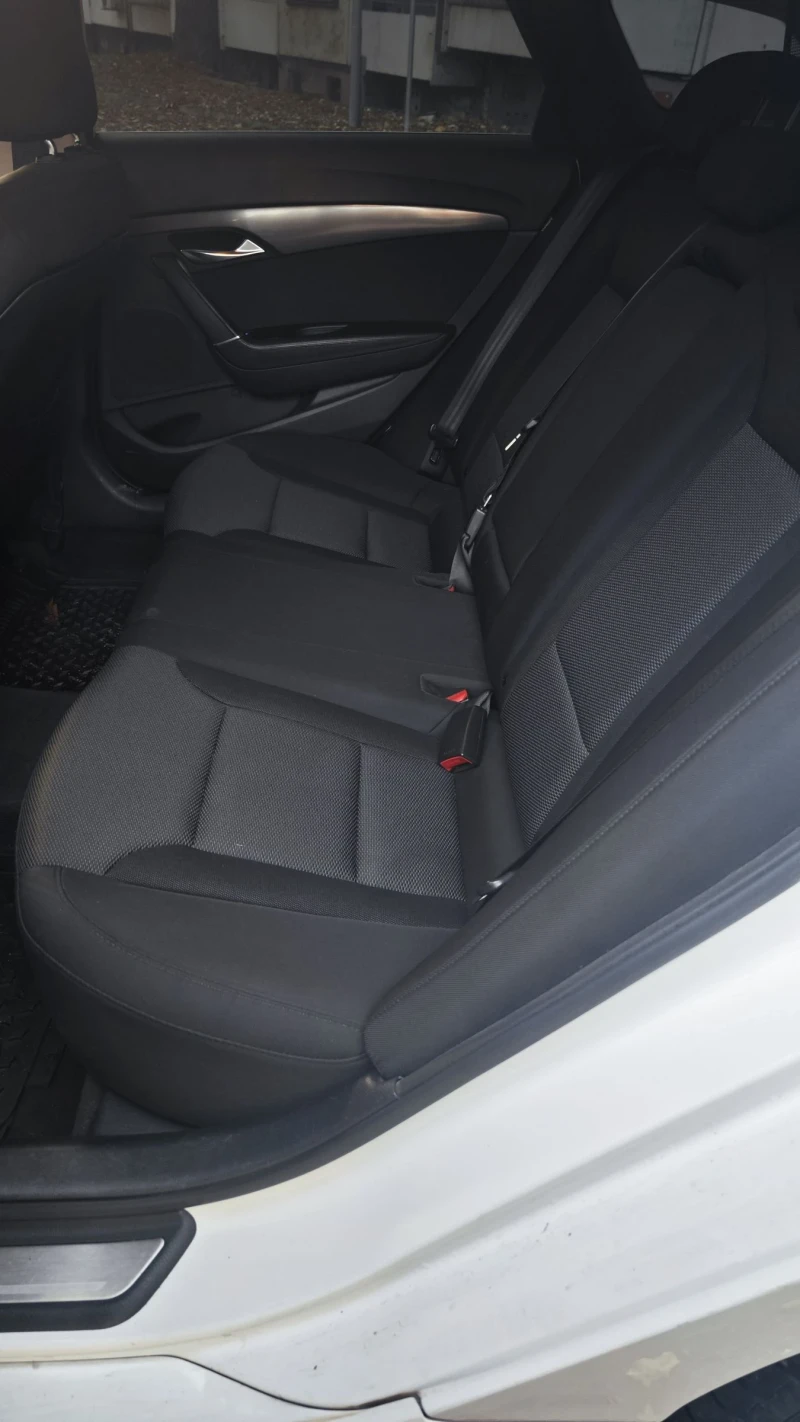 Hyundai I40 1.7 CRDI 136кс. Автомат 6 ст. , снимка 15 - Автомобили и джипове - 52429908
