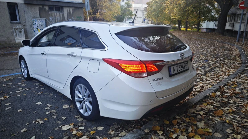 Hyundai I40 1.7 CRDI 136кс. Автомат 6 ст. , снимка 11 - Автомобили и джипове - 52429908