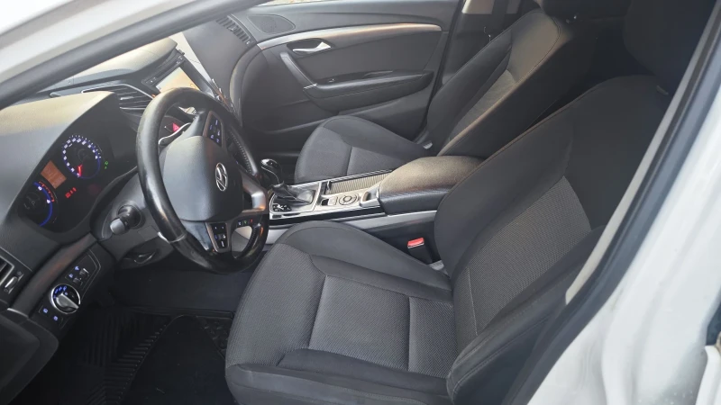 Hyundai I40 1.7 CRDI 136кс. Автомат 6 ст. , снимка 14 - Автомобили и джипове - 52429908