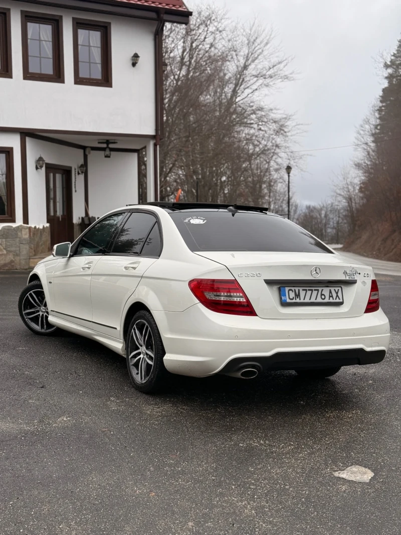 Mercedes-Benz C 220 C220 CDI, снимка 4 - Автомобили и джипове - 53479370