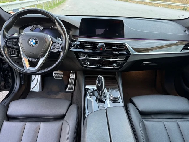 BMW 530 530iX, снимка 8 - Автомобили и джипове - 47448742