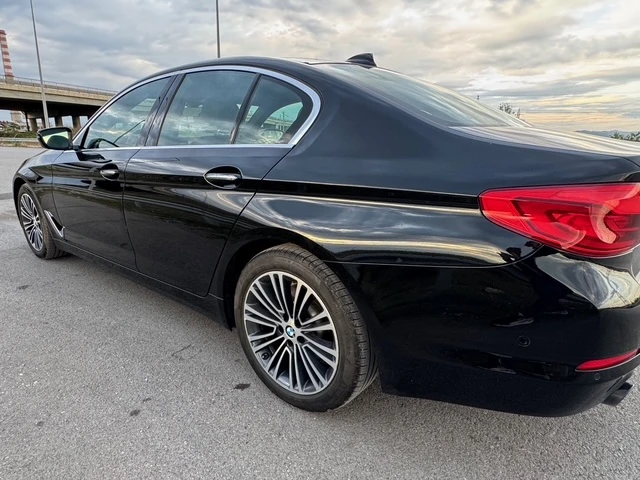 BMW 530 530iX, снимка 3 - Автомобили и джипове - 47448742