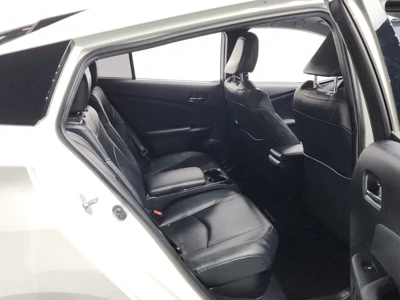 Toyota Prius PRIME 1.8, снимка 12 - Автомобили и джипове - 54923354