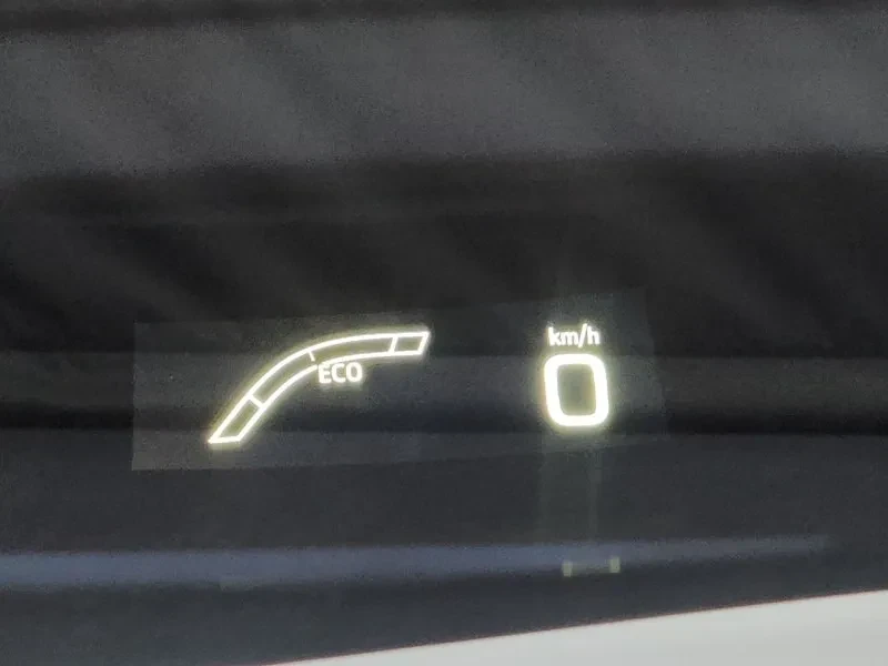 Toyota Prius PRIME 1.8, снимка 16 - Автомобили и джипове - 54923354