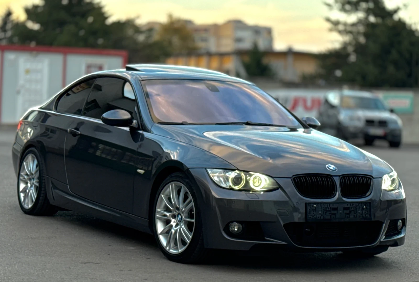 BMW 335 i 306кс * М-Пакет* * Дистроник* * Swiss* , снимка 1