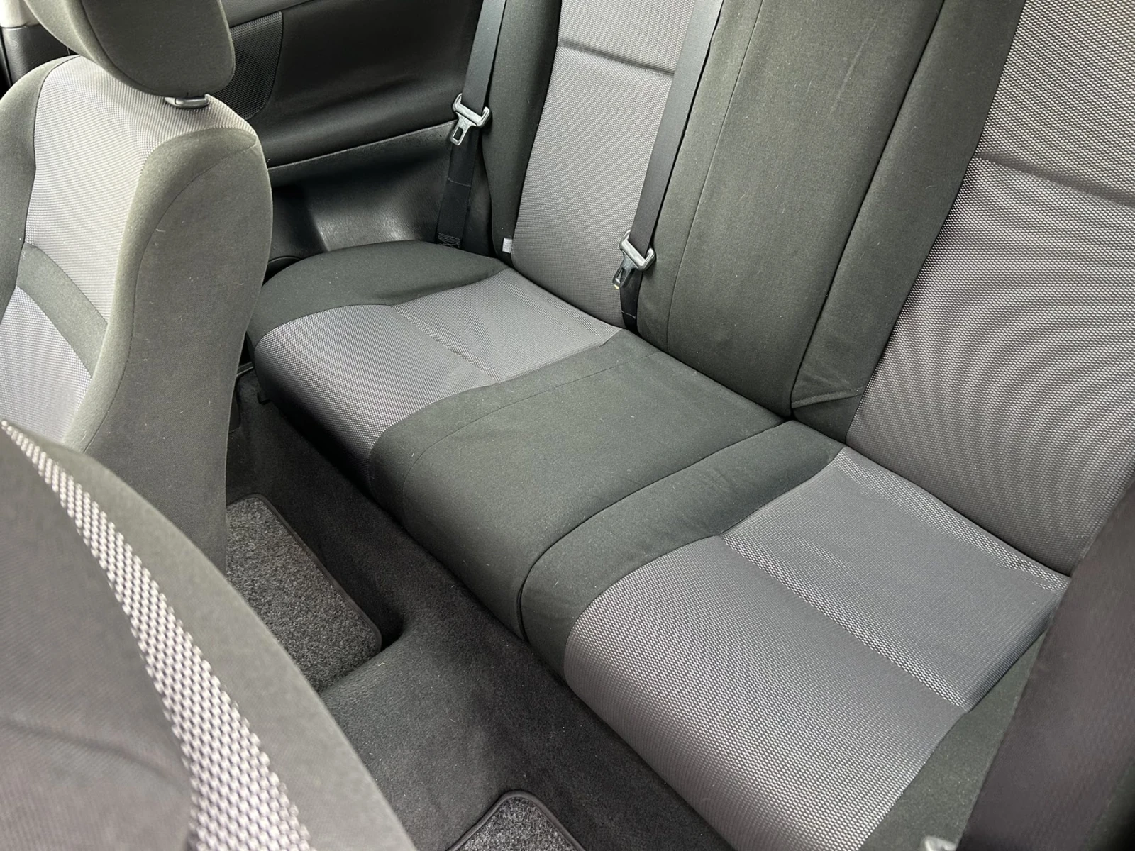 Toyota Corolla 1.4D4D  | Mobile.bg   11