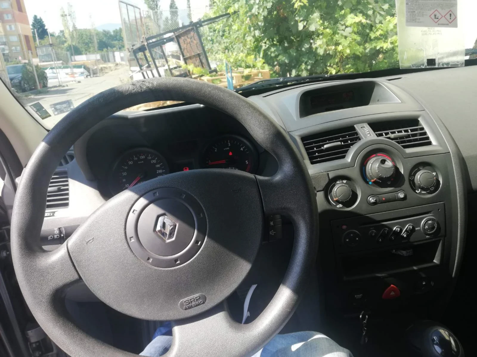 Renault Megane  - изображение 10
