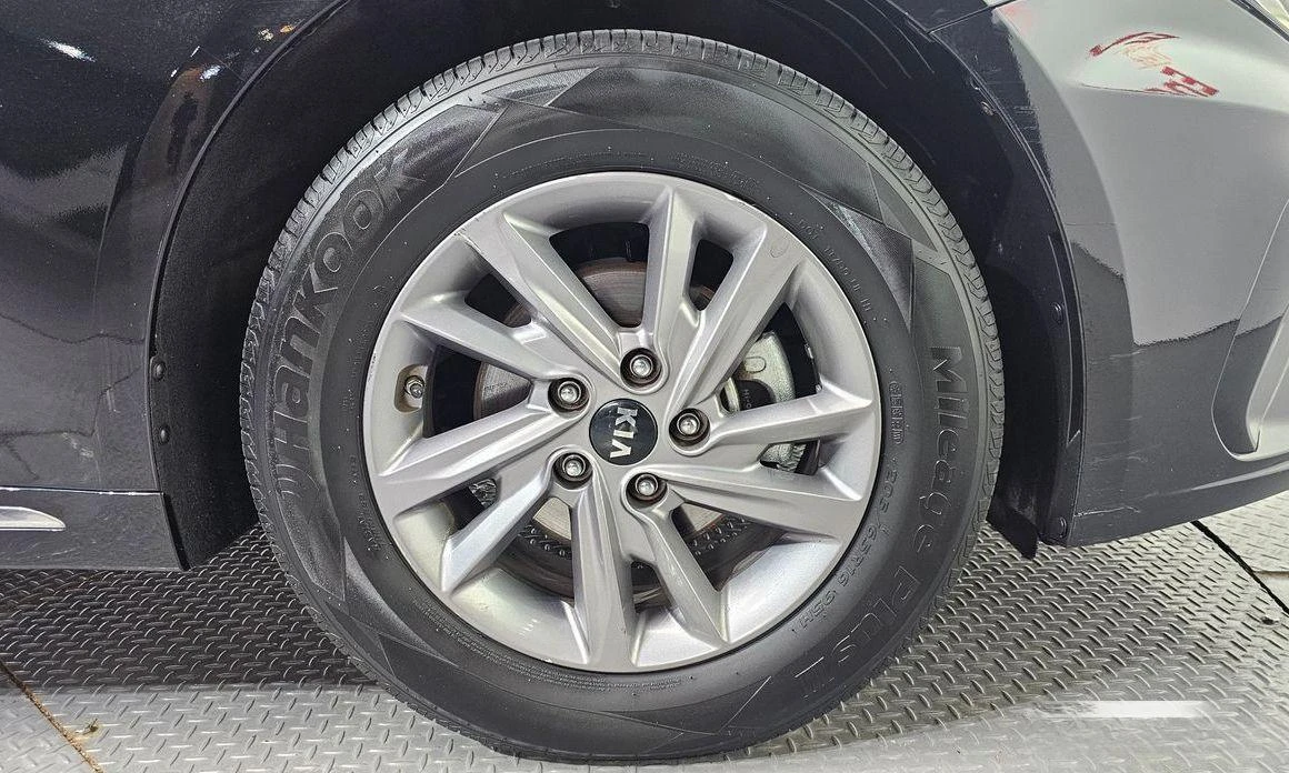 Kia K5  - изображение 5