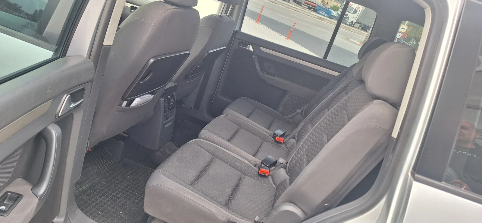 VW Touran 2.0 TDI 140hp DSG6 | Mobile.bg   13