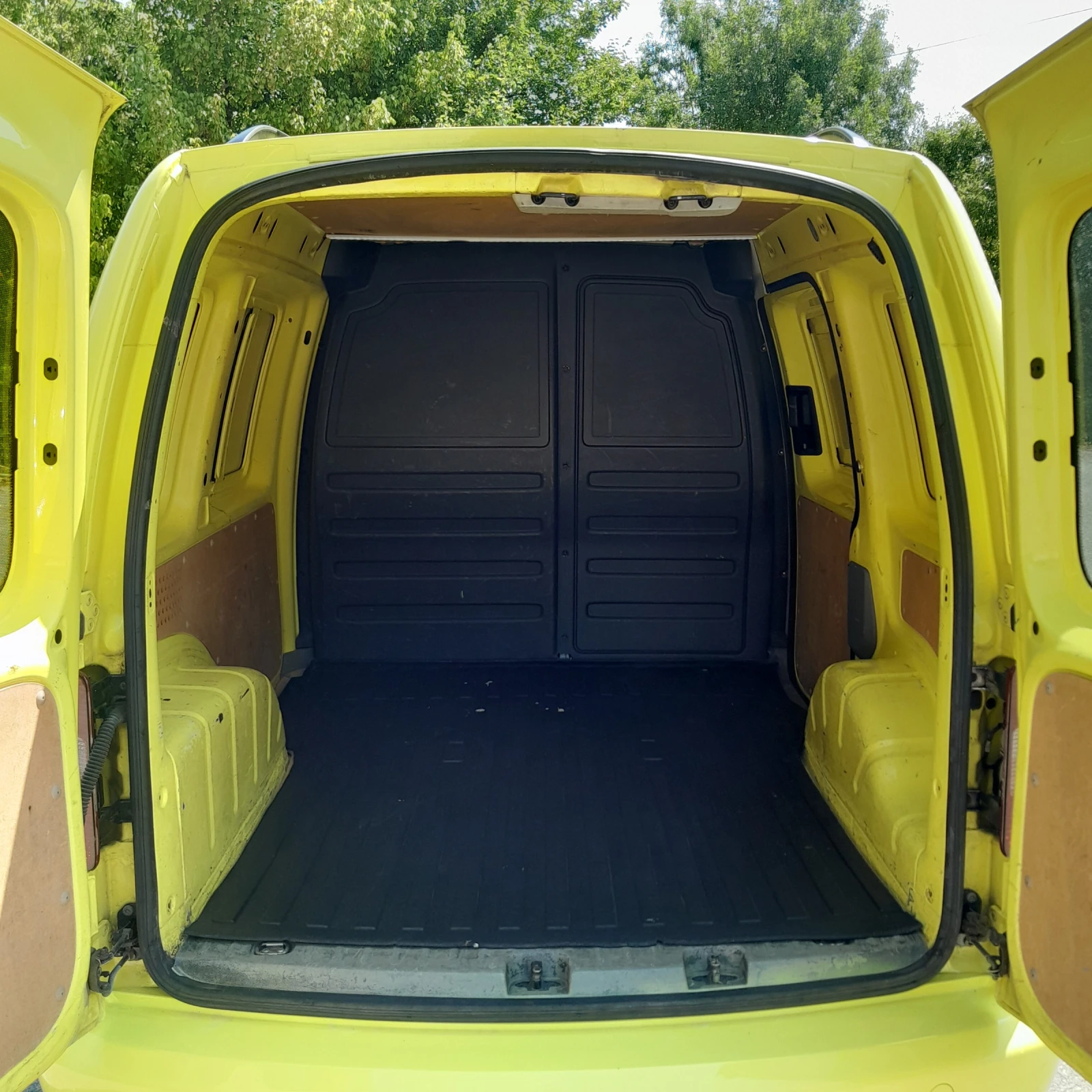 VW Caddy 1.9tdi.klima. - изображение 9