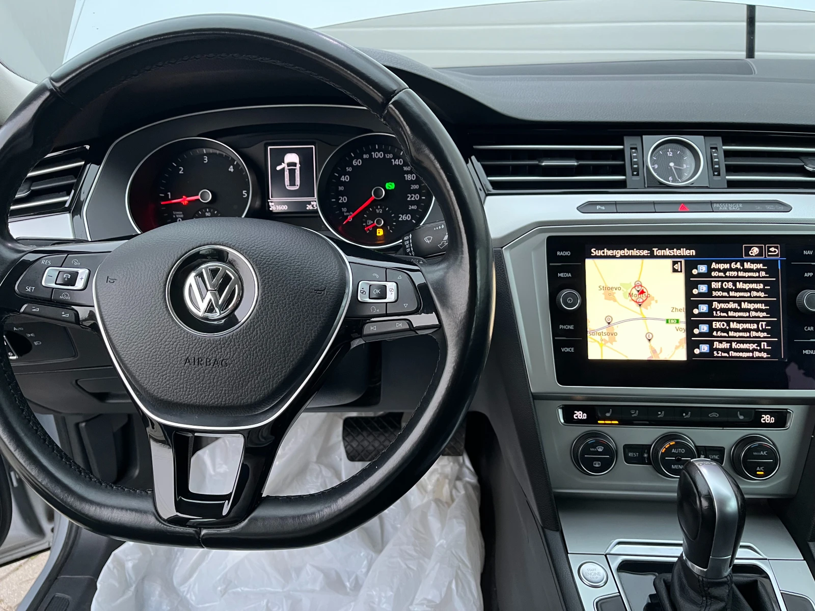 VW Passat  2.0 TDI DSG-автоматик TUV, зимни и летни - изображение 8