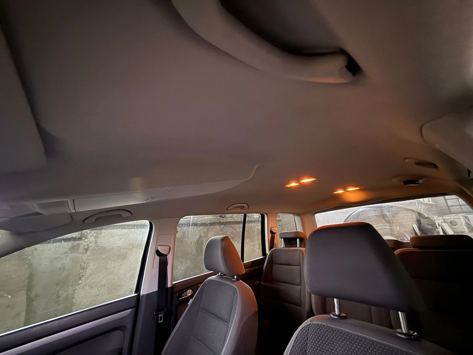 VW Touran 2.0TDI 140 2011 TOURAN !!! - изображение 10