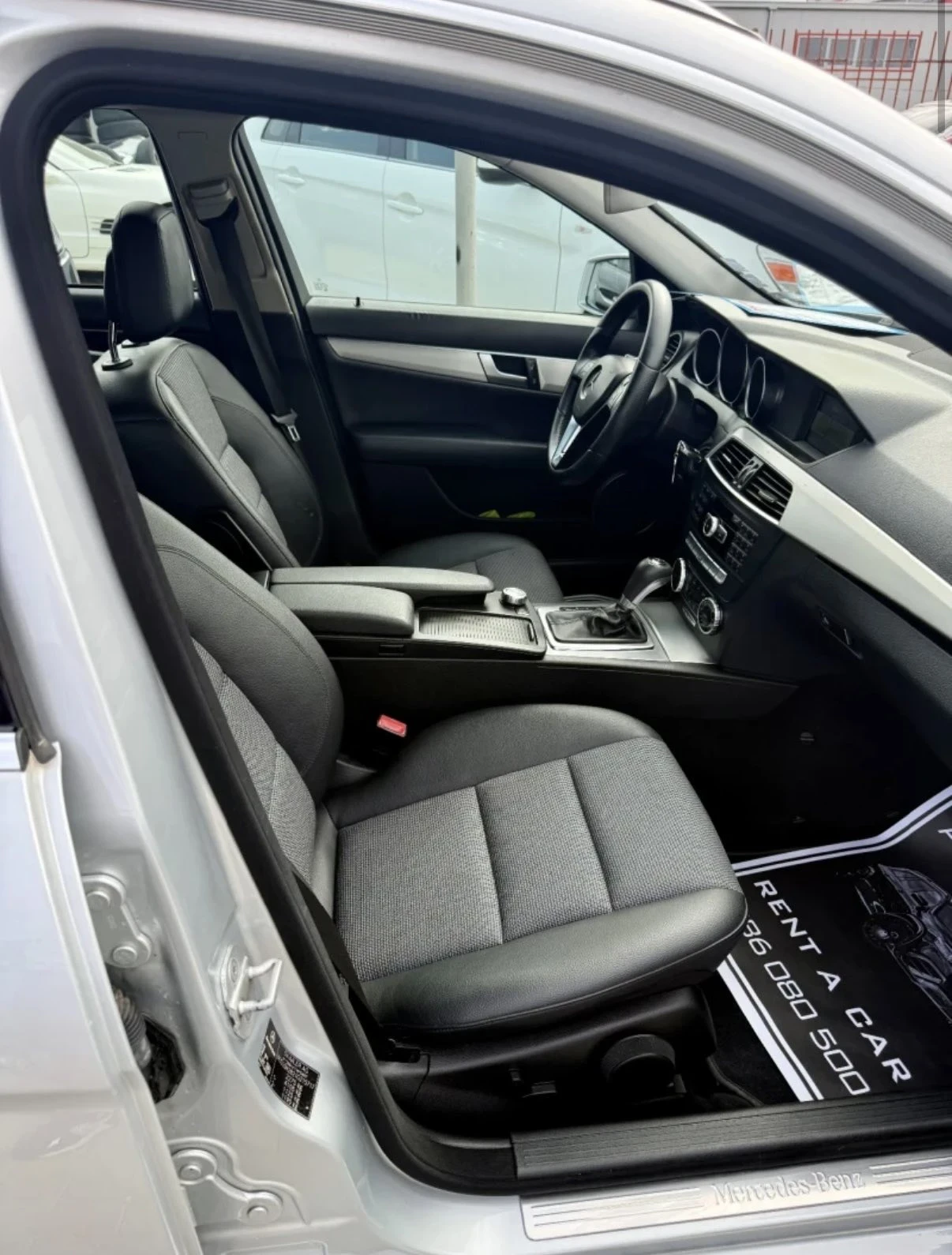 Mercedes-Benz C 250 Топ, снимка 9 - Автомобили и джипове - 54515463