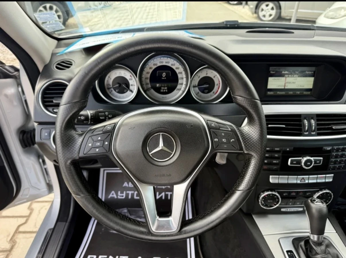 Mercedes-Benz C 250 Топ, снимка 11 - Автомобили и джипове - 54515463