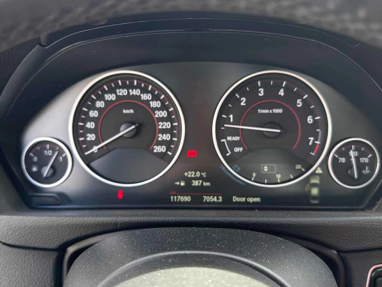 BMW 335 * M PERFORMANCE PACKAGE * ОТ ПРЕДСТАВИТЕЛСТВО, снимка 10 - Автомобили и джипове - 54906911