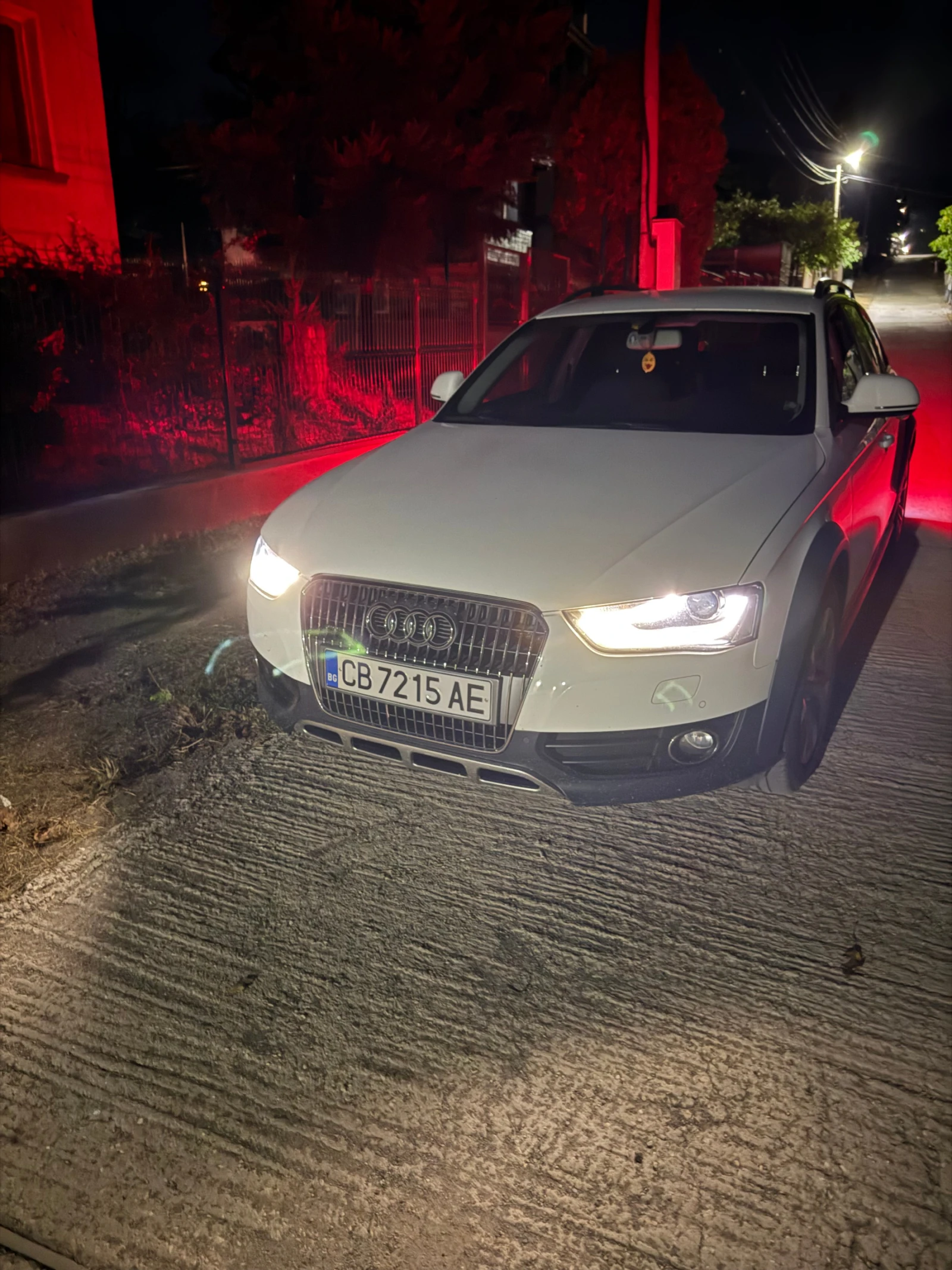 Audi A4 Allroad 2.0 TDI  QUATTRO 177kc, снимка 4 - Автомобили и джипове - 55736490