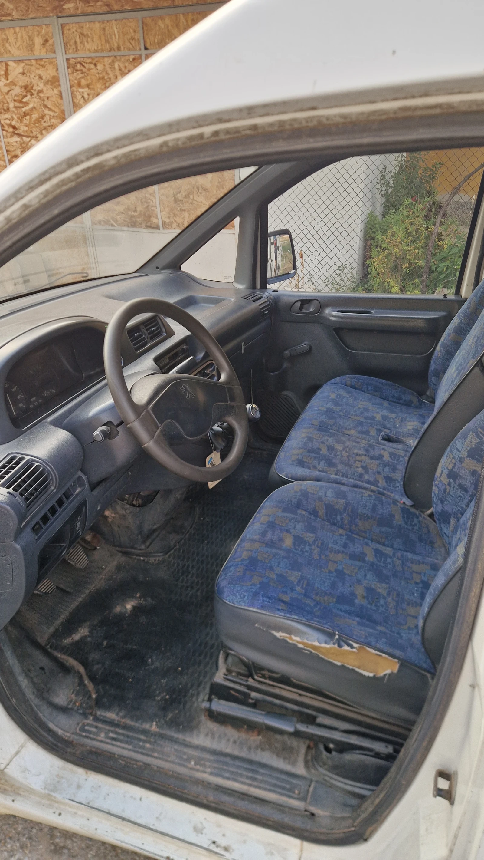 Peugeot Expert Шум в мотора, снимка 6 - Автомобили и джипове - 56023223