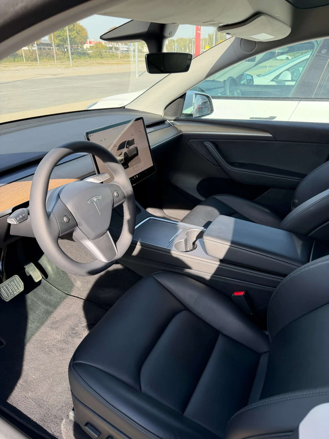 Tesla Model Y Long Range AWD Германия, снимка 6 - Автомобили и джипове - 56339193
