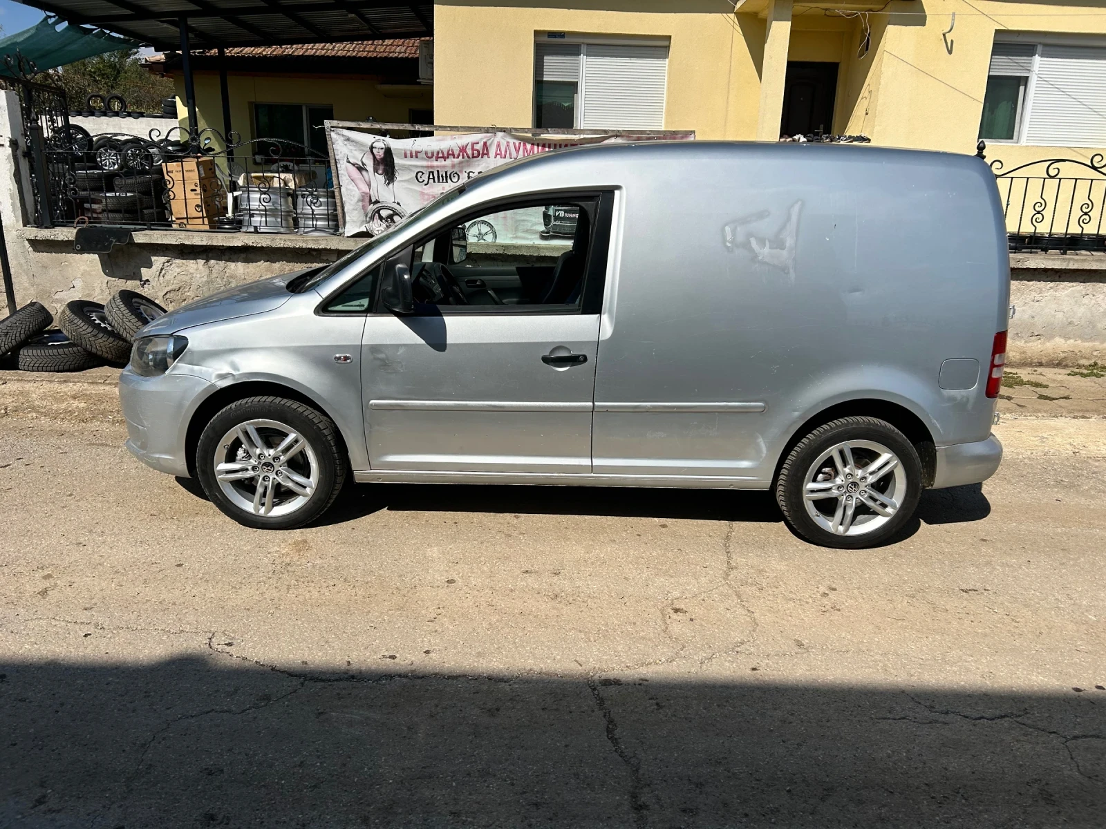 VW Caddy, снимка 3 - Автомобили и джипове - 56340782