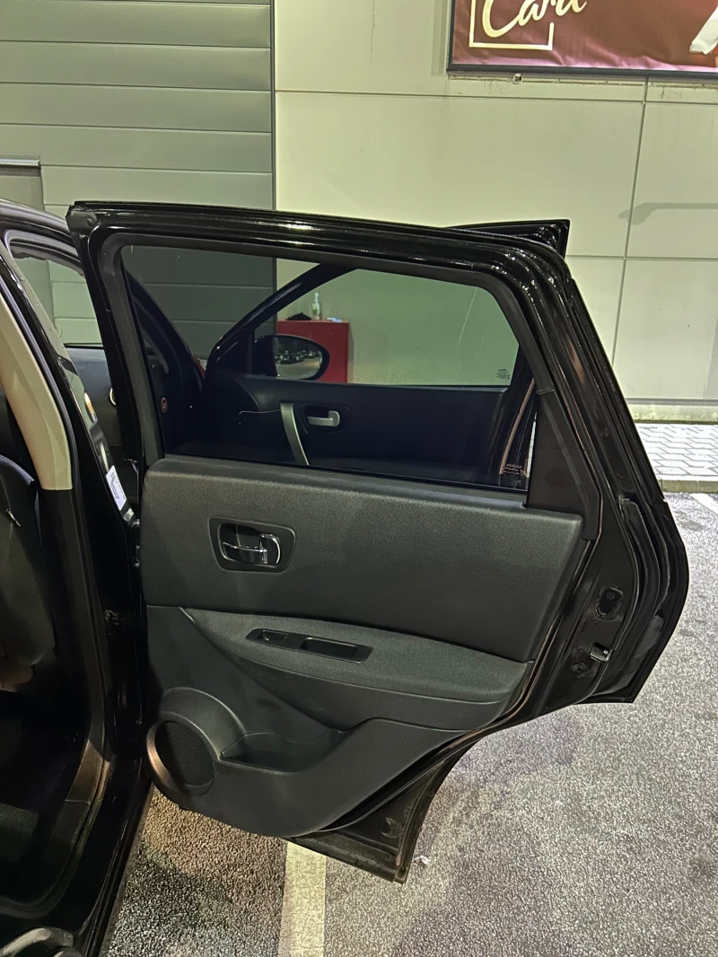 Nissan Qashqai, снимка 11 - Автомобили и джипове - 48492772