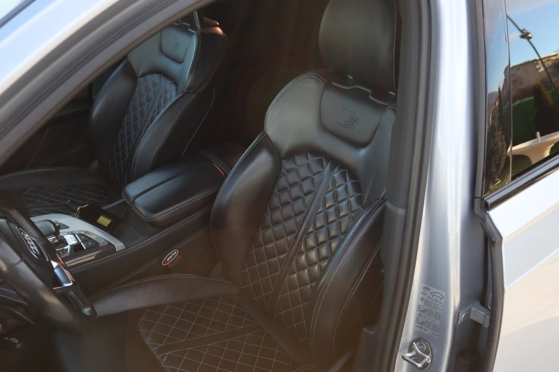 Audi SQ7 6+ 1* Matrix* Carbon* Exclusive* HP* ЛИЗИНГ* , снимка 14 - Автомобили и джипове - 49842354