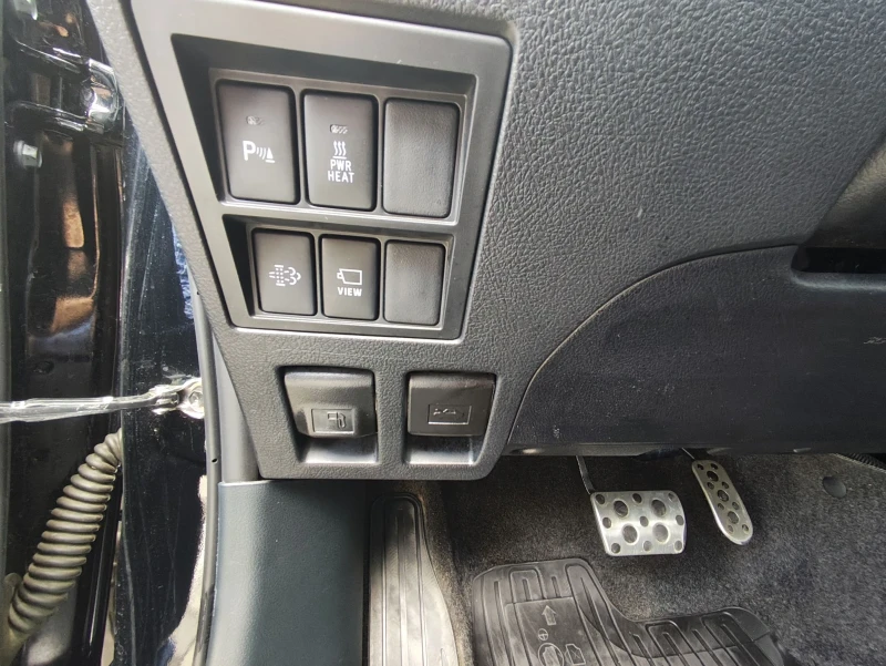 Toyota Hilux GR SPORT , снимка 16 - Автомобили и джипове - 53084835