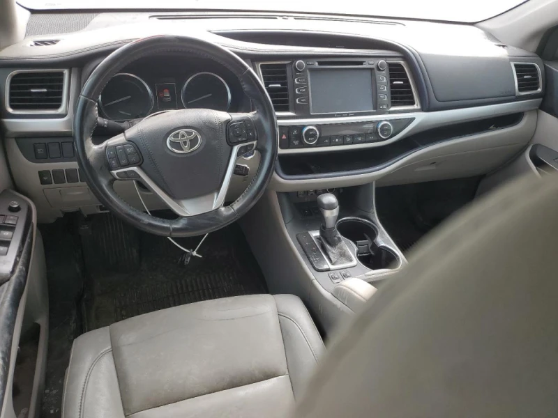 Toyota Highlander 3.5l Hybrid, снимка 8 - Автомобили и джипове - 53528581