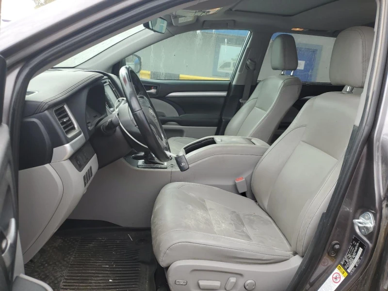 Toyota Highlander 3.5l Hybrid, снимка 7 - Автомобили и джипове - 53528581